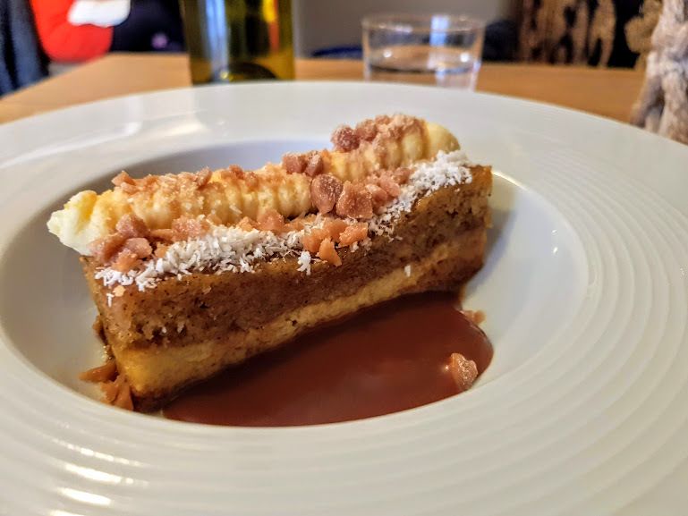 Caraquart du chef, caramel au beurre salé, noix de coco râpée Galia Restaurant Paris 14