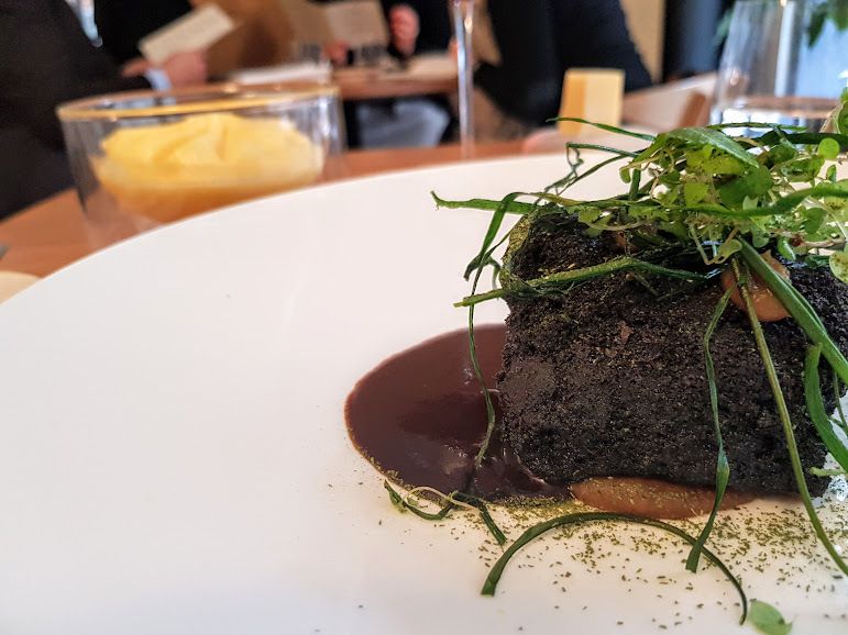 Joue de boeuf croustillante et pommes de terre Pilgrim restaurant Paris 15