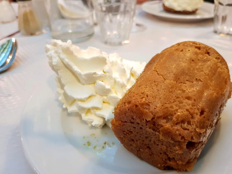 Baba au rhum Bouillon Chartier Montparnasse Paris 6