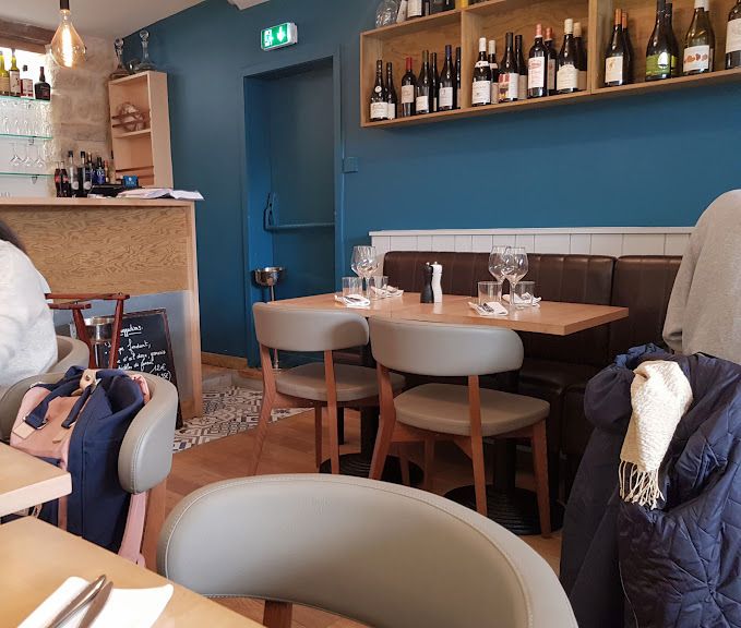 La Salle Esttia Restaurant Paris 6