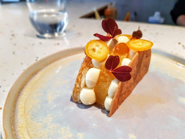 Tarte ananas, noix de coco, rhum Mr T Paris 3 Restaurant