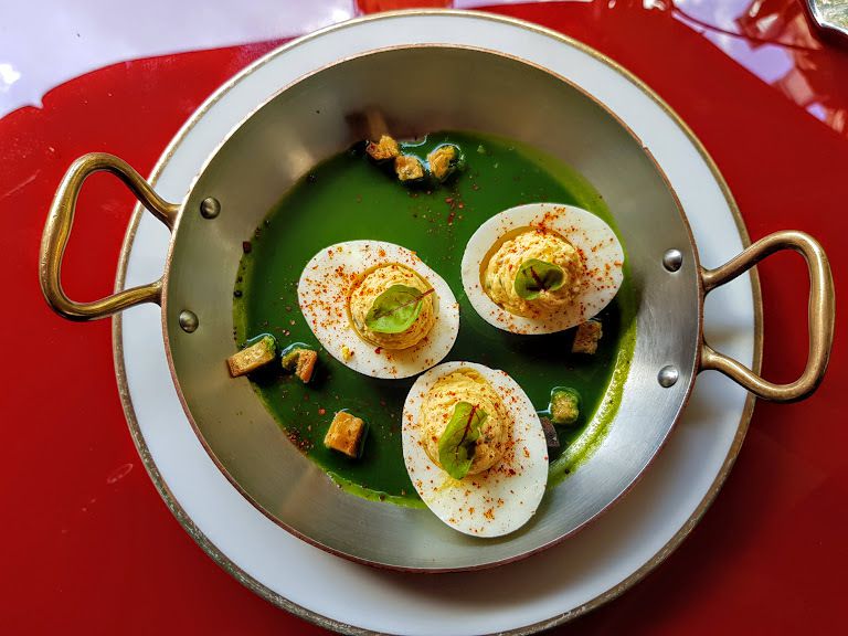 Oeuf mimosa d'antan, coulis de cresson et croûtons Froufrou Restaurant Paris 9