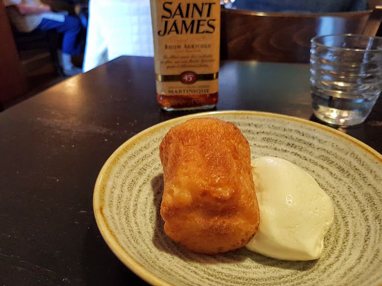 Baba au rhum Le Beurre Noisette restaurant Paris 15