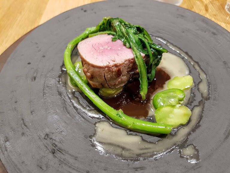 Noix de veau, fèves Ken Kawasaki restaurant Paris 18