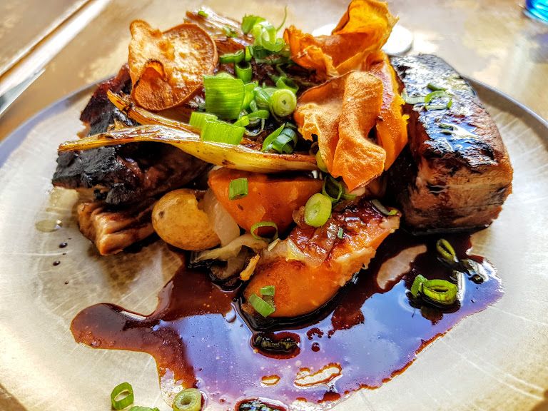 Croustillant de poitrine de cochon, fenouil, cidre Les Bistrotters restaurant Paris 14