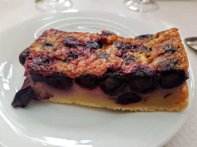 Clafoutis Bougainville restaurant Paris 2