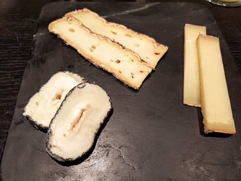 Fromage restaurant Fleur de Pavé Paris 2