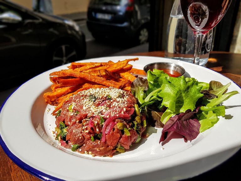 Tartare de boeuf Thaï Bruce restaurant Paris 10