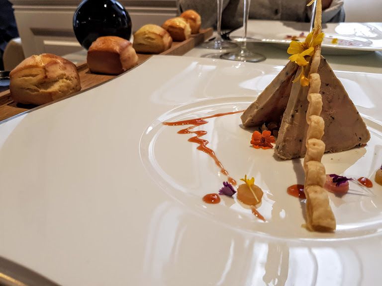 Foie gras de canard aux truffes, betteraves confites à l'ancienne, nuit des thés Eclipses restaurant Paris 7