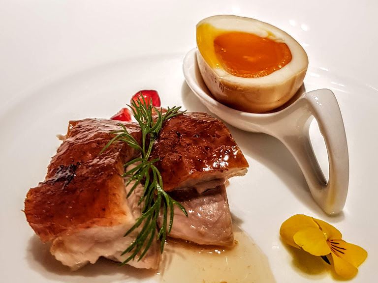 Canard Laqué et oeuf mollet fumé au thé chinois Imperial treasure restaurant Paris 8