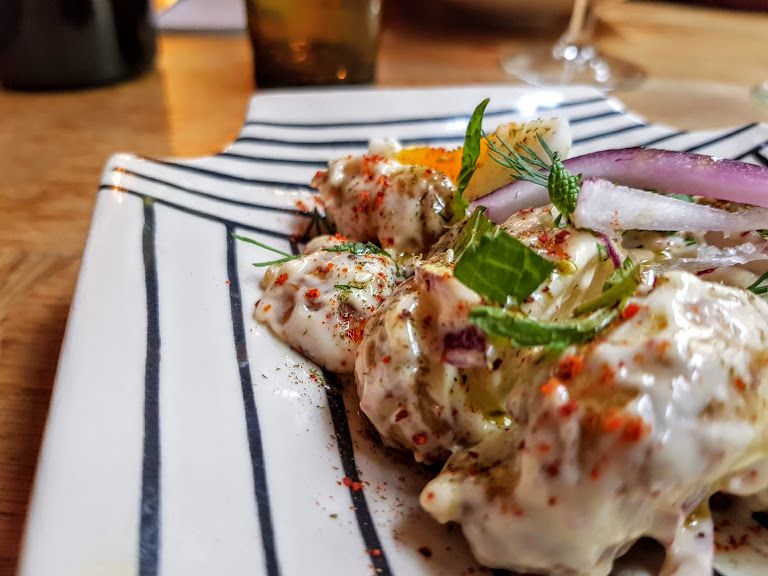 Salade de pomme de terre, aïoli, piment vert et oeuf dur Baba restaurant Paris 3