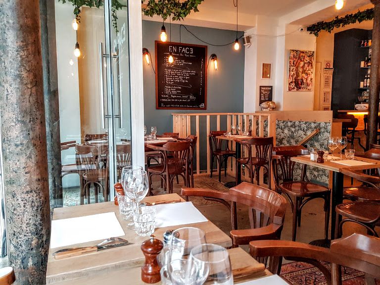 La salle d'En face restaurant Paris 17