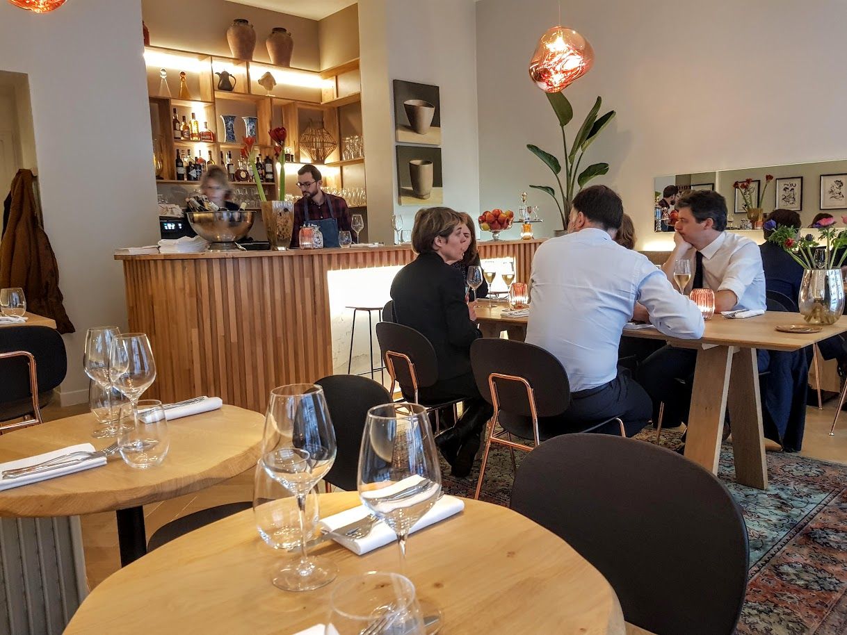 La salle du 3V restaurant Paris 8