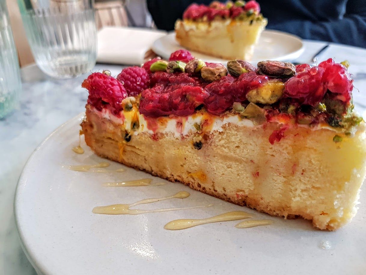 Bouscoutou version cheesecake Mapitom restaurant Paris 17