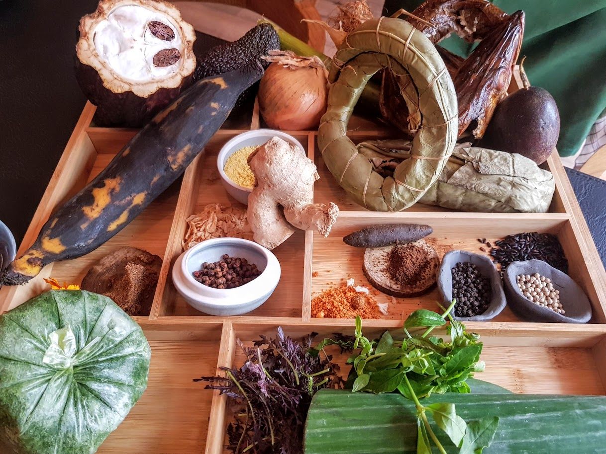 Les produits utilisés durant le repas Mi Kwabo restaurant Paris 9