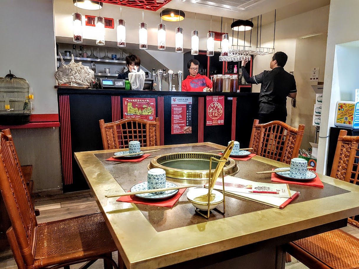 La Salle de la Fondue Chongqing restaurant paris 12