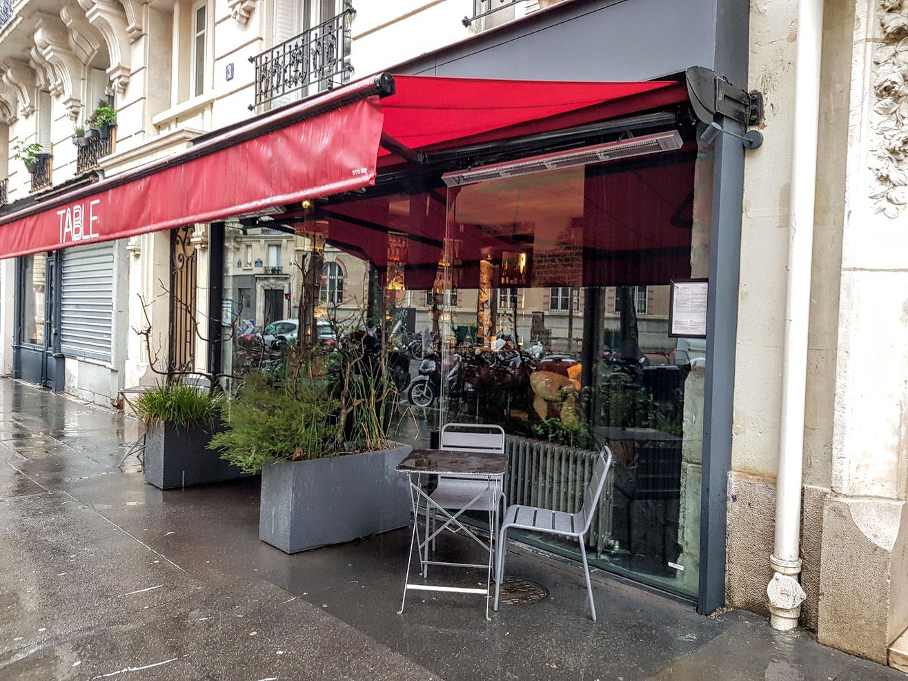 Table restaurant Paris 12 rue de Prague