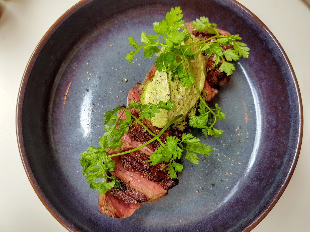 Faux filet beurre d'algues Chez Prout Prout restaurant Paris 17