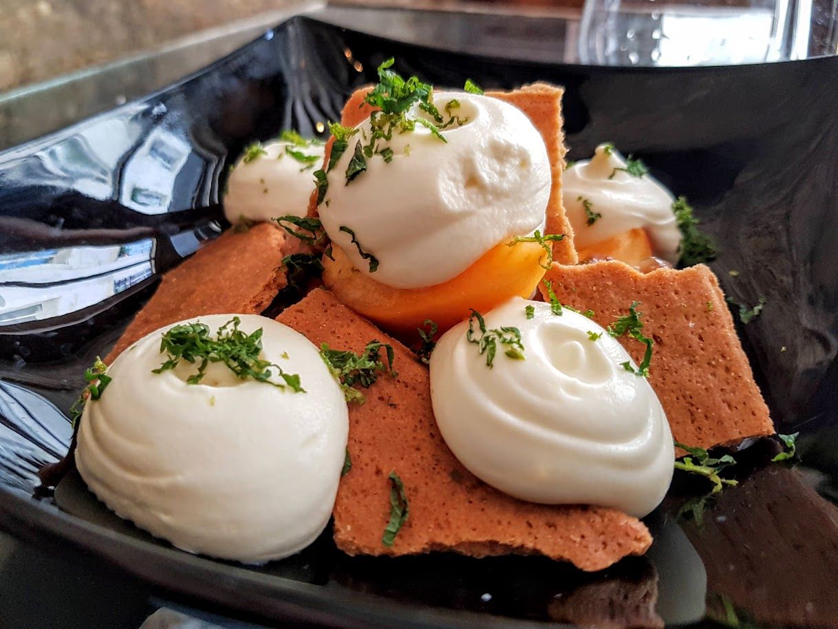 Abricots frais, confiture de figue, crème montée Oh Purée restaurant Paris 5