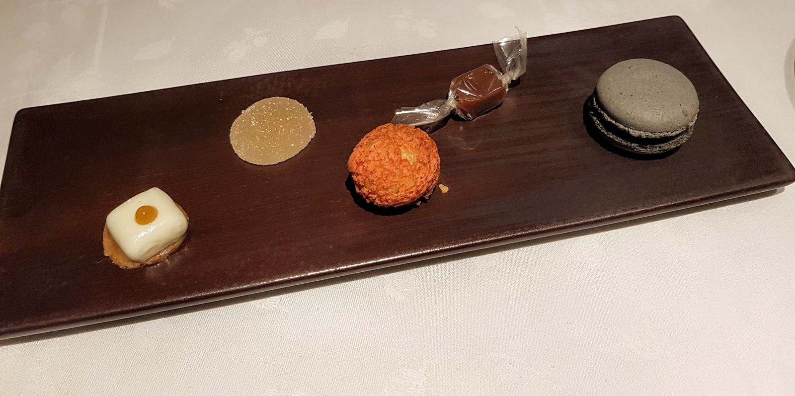 Mignardises La Truffière restaurant Paris 5