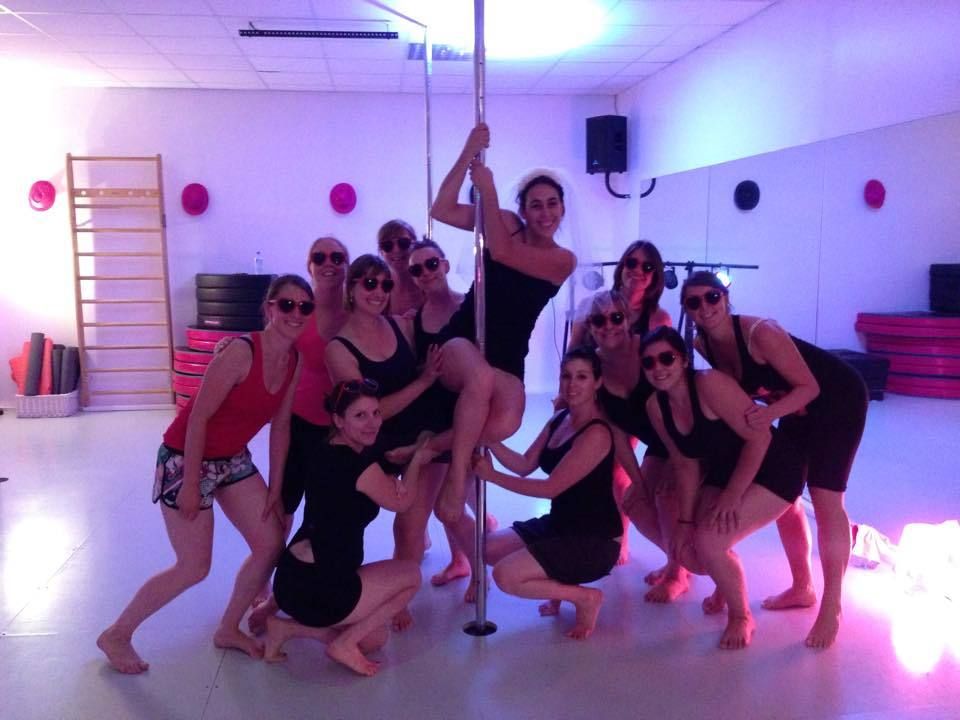 Pole Dance Enterrement Vie De Jeune Fille Et Anniversaire A Lyon 06 62 29 00 16 Pole Dance Lyon Cours De Pole Dance Debutant Ou Confirme Pole Dance Pole Dance Enterrement Vie De Jeune Fille Et Anniversaire A Lyon 06 62 29 00 16 Pole Dance Lyon Cours De Pole Dance Debutant Ou Confirme Pole Dance