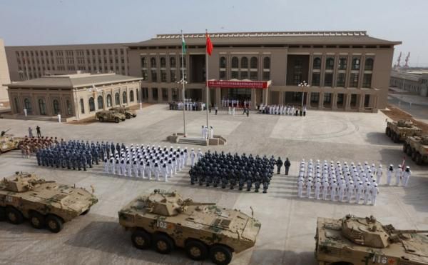 Photo prise le 1er août 2017 lors de l'inauguration de la base militaire chinoise de Djibouti. © STR / AFP
