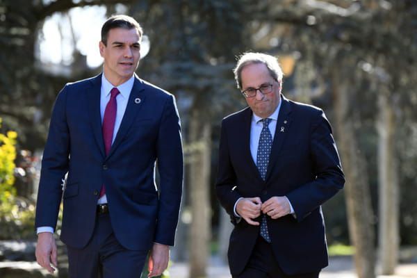 AFP Le chef du gouvernement espagnol Pedro Sanchez et le président régional de Catalogne Quim Torra, le 26 février 2020 à Madrid © AFP - GABRIEL BOUYS