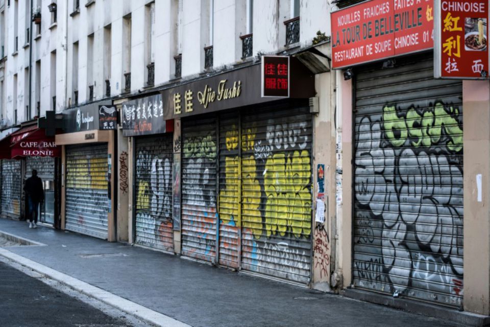 Des commerces fermés à Paris, le 15 mars 2020 Photo JOEL SAGET. AFP