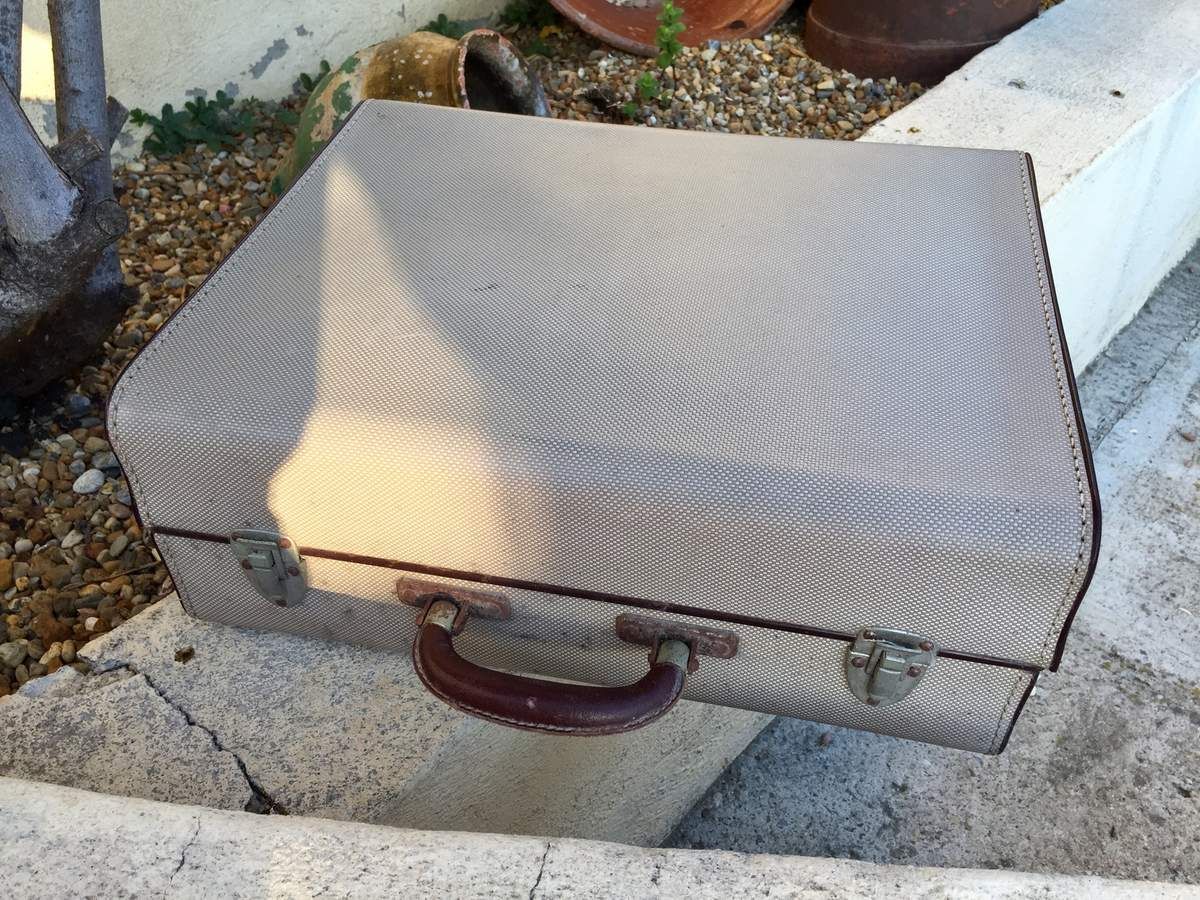 Tourne Disque La Voix De Son Maitre Valise Ancien tourne disque "La voix de son Maitre" Vintage -  garagevintage66.over-blog.com