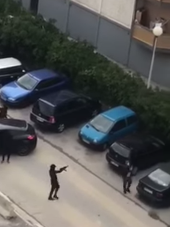 VIDEO. A Marseille, en plein jour, ils descendent de voitures et tirent à la kalachnikov