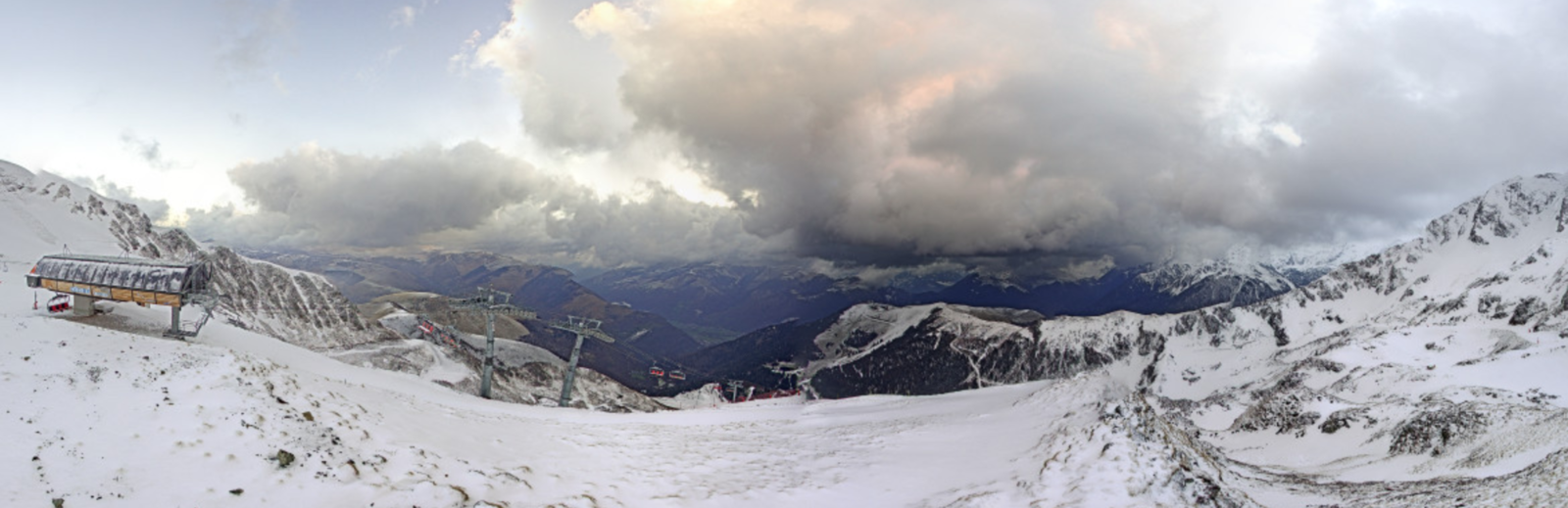 (Photos : webcam de la station de Luchon-Superbagnères)