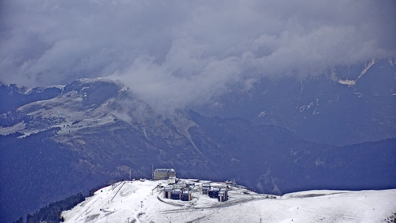 Luchon-Superbagnères : absente cet hiver, de retour au printemps... la neige !
