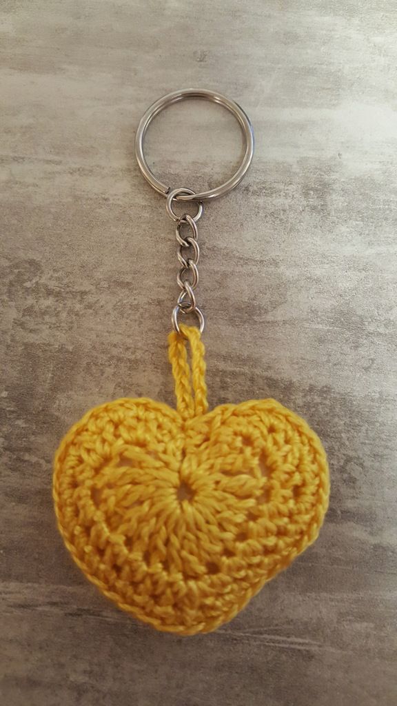Les jolis porte-clés coeur au crochet - Matiana Crochet