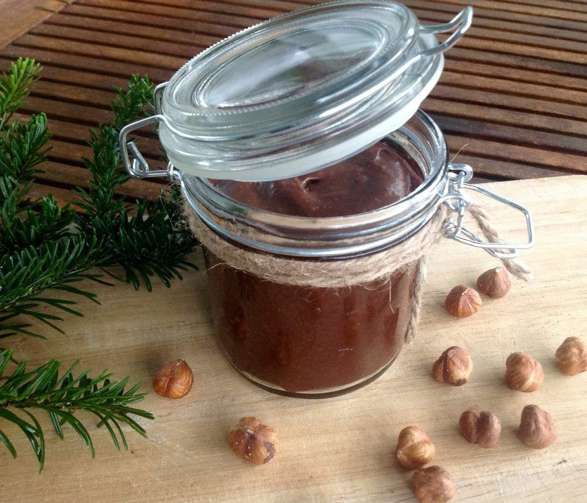 Pâte à tartiner aux noisettes maison et allégée