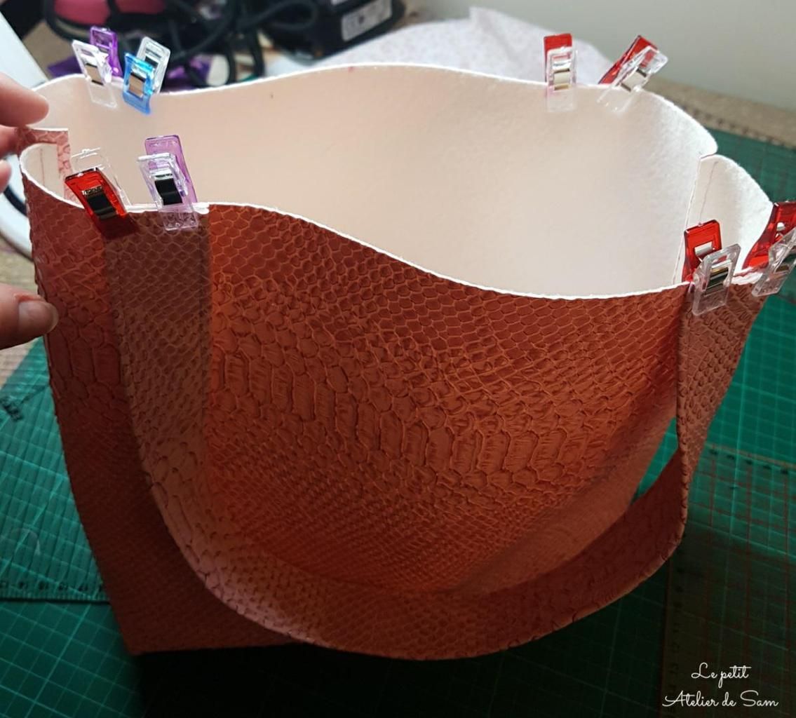 Tutoriel mon petit sac en simili-cuir... - Le Petit Atelier de Sam