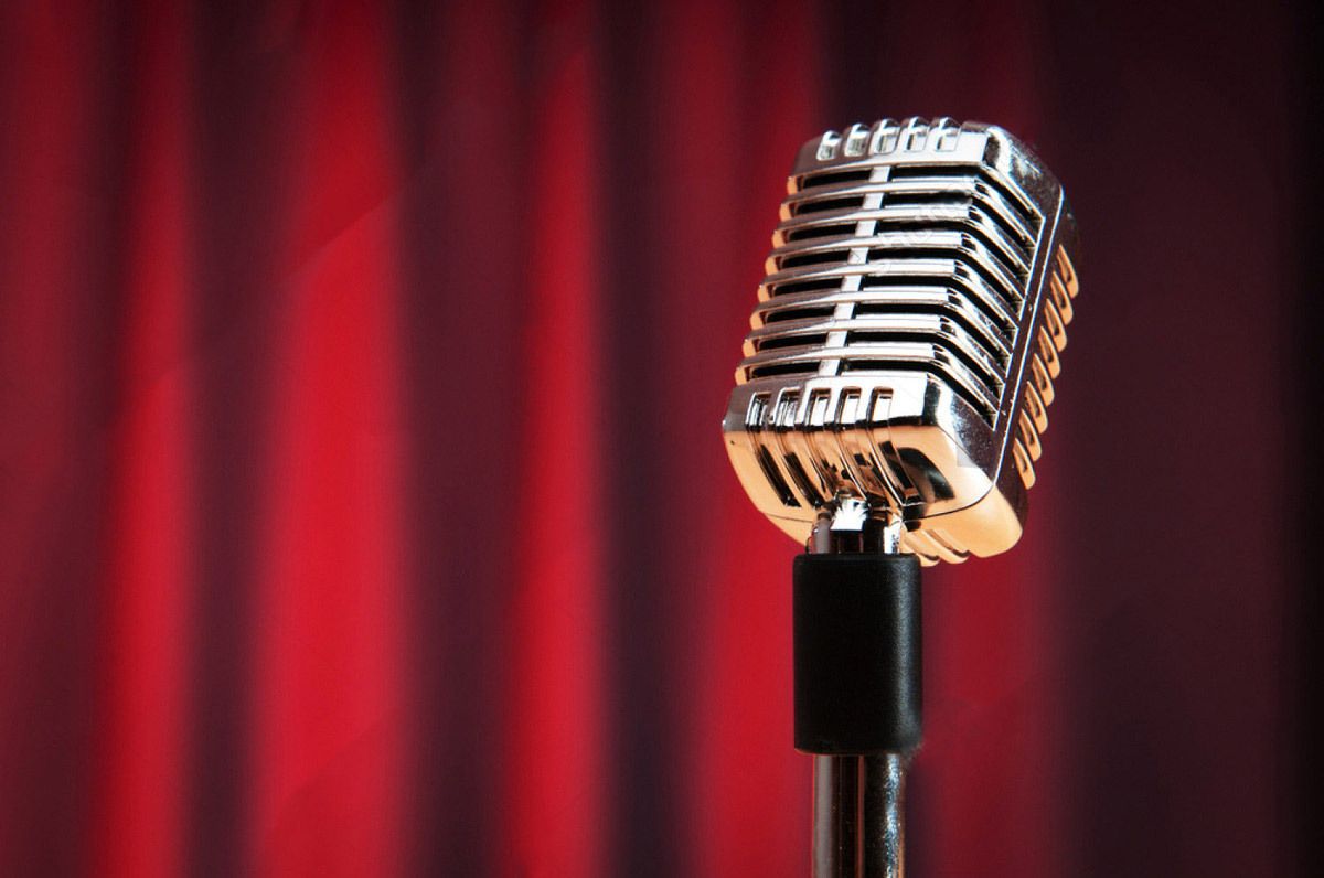 Cara Menuliskan Materi Standup Comedy Yang Lucu Komika Indonesia Cara Menuliskan Materi Standup Comedy Yang Lucu Komika Indonesia