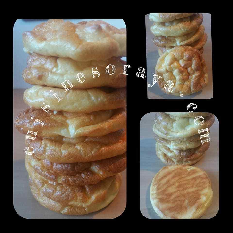 Pain nuage parsemer de miel.