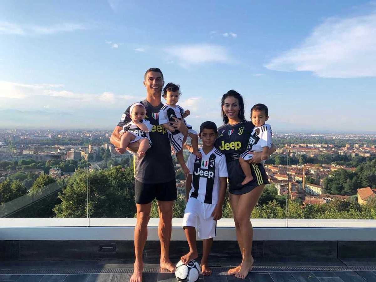 Les images qui montrent la maison de Cristiano Ronaldo en ...