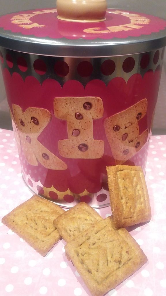 Biscuits Maison Facon Gerble Pomme Noisettes L Avenir Est Au Sans Sucre
