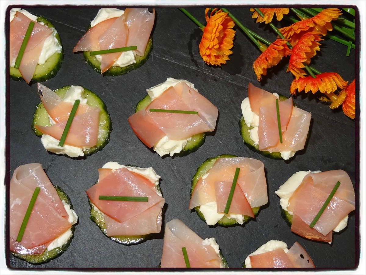 Toasts de concombre au saint morêt