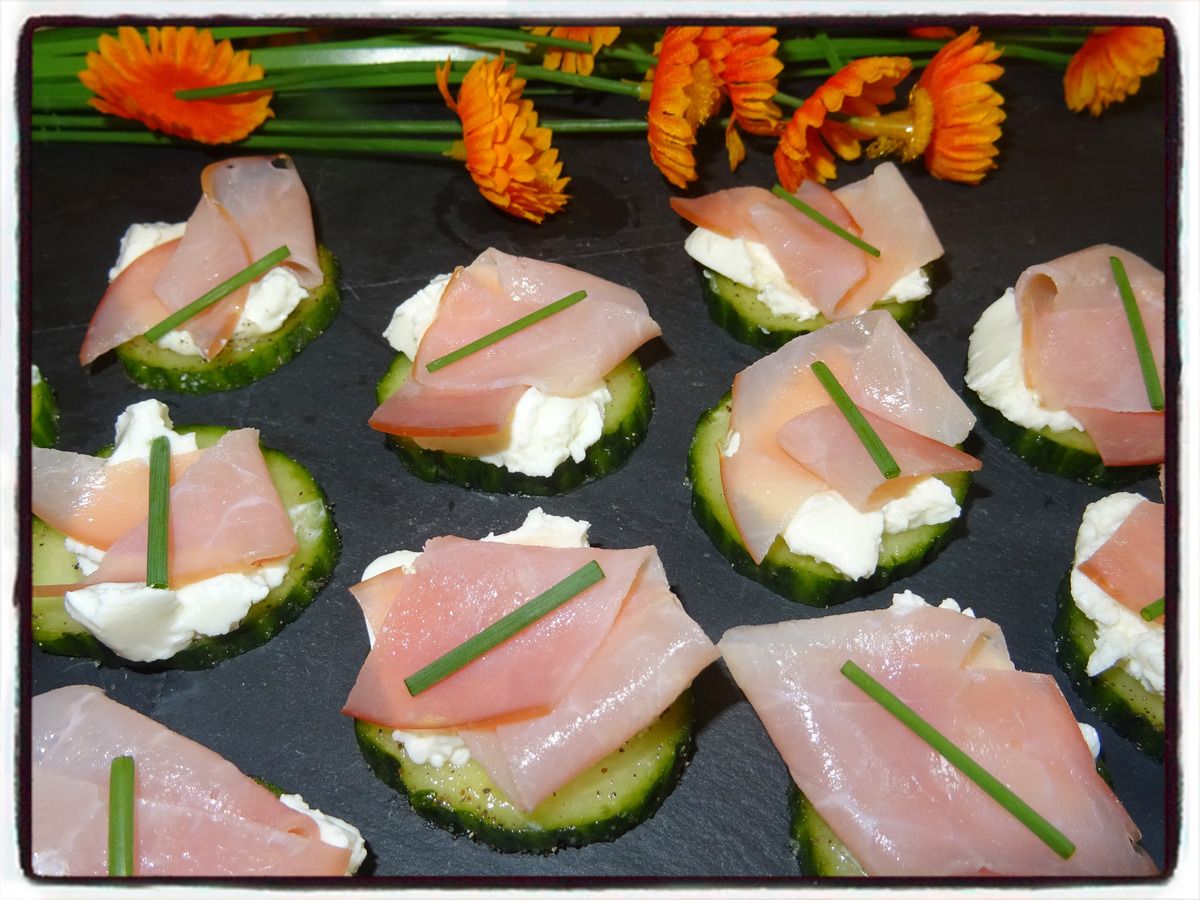 Toasts de concombre au saint morêt