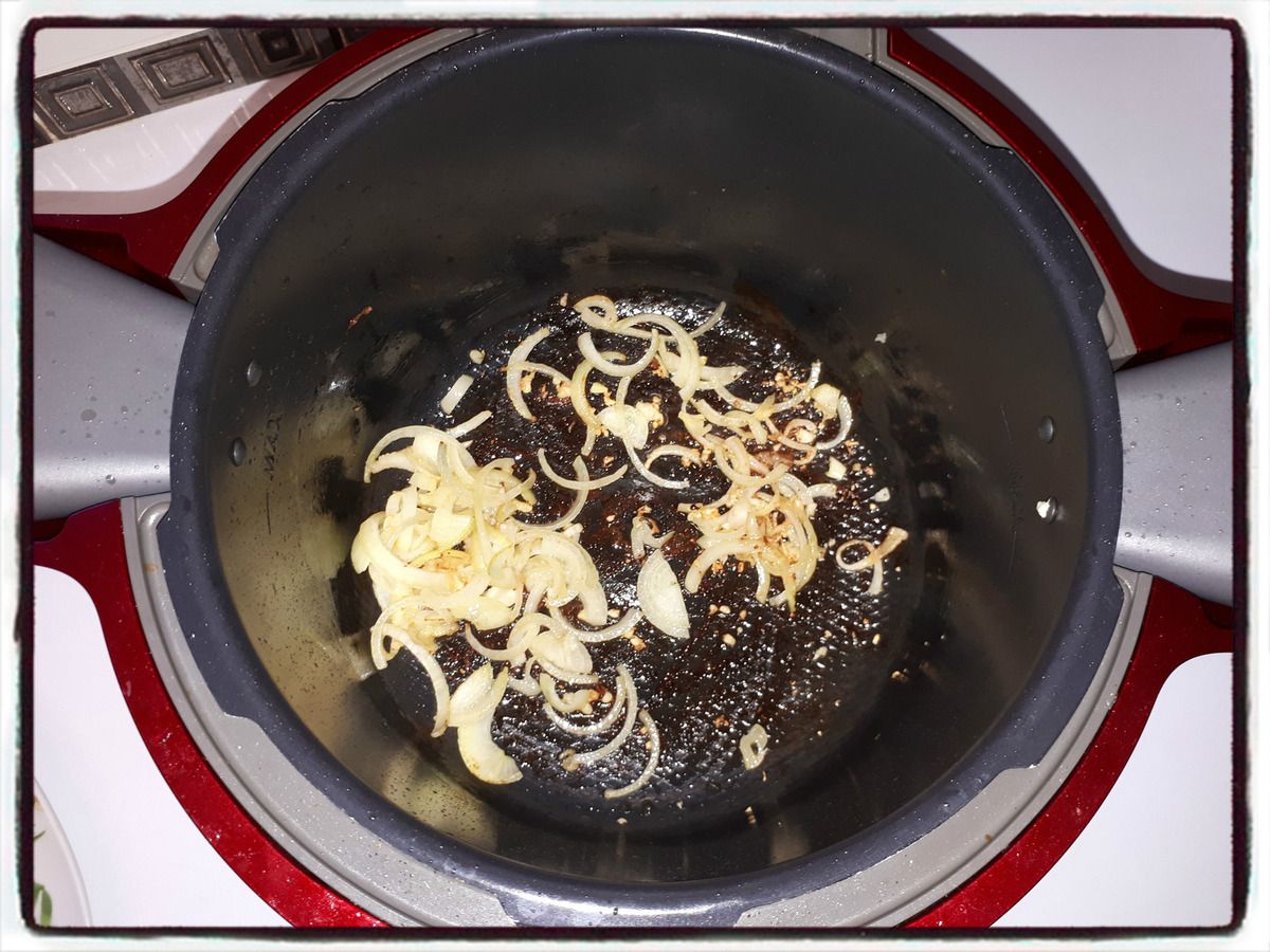 Sauté De Dinde Fond De Veau Cookeo Sauté de dinde au fond de veau (cookéo) - Recettes faciles - Les gâteaux de  Stéph