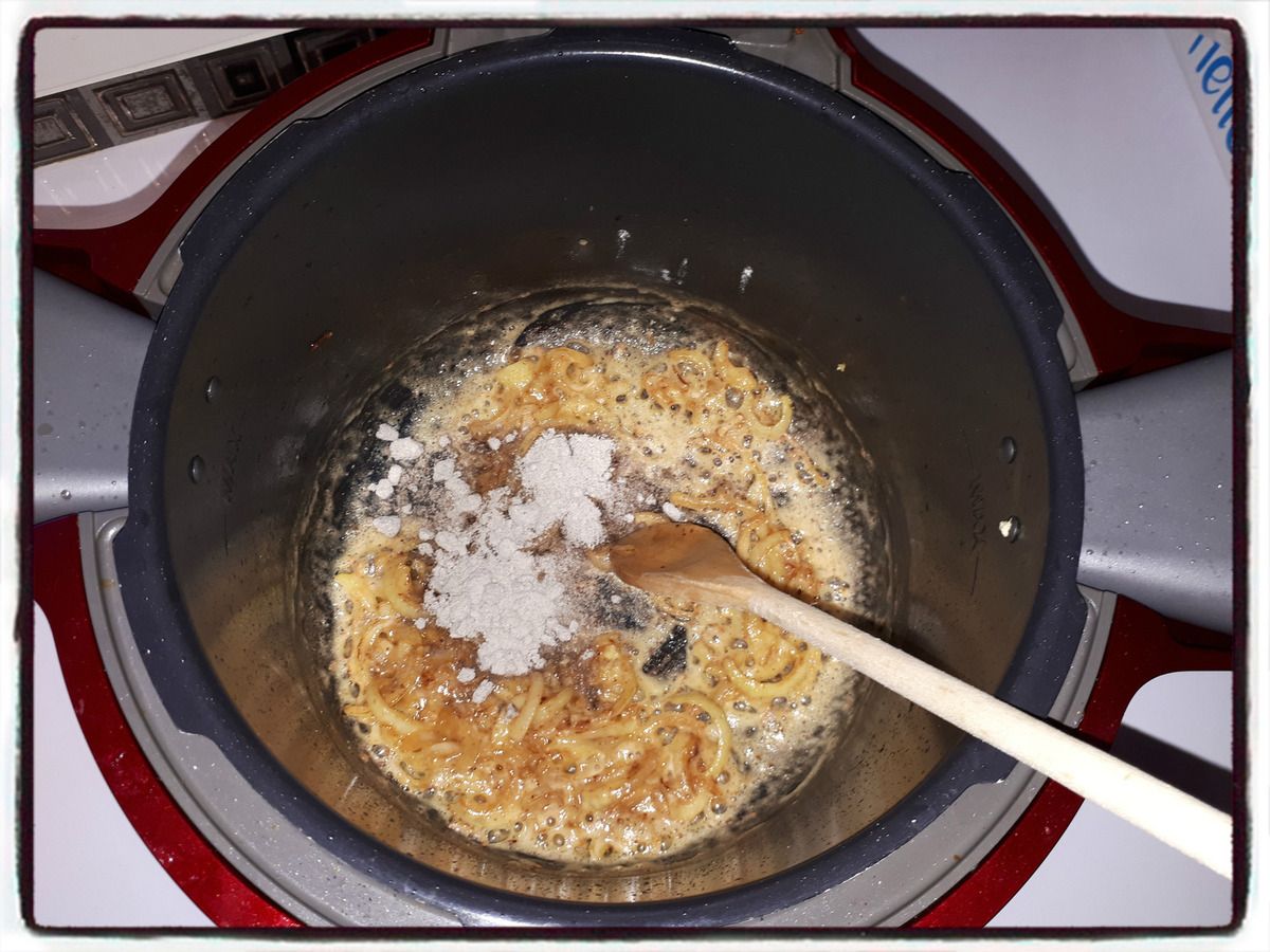 Sauté De Dinde Fond De Veau Cookeo Sauté de dinde au fond de veau (cookéo) - Recettes faciles - Les gâteaux de  Stéph