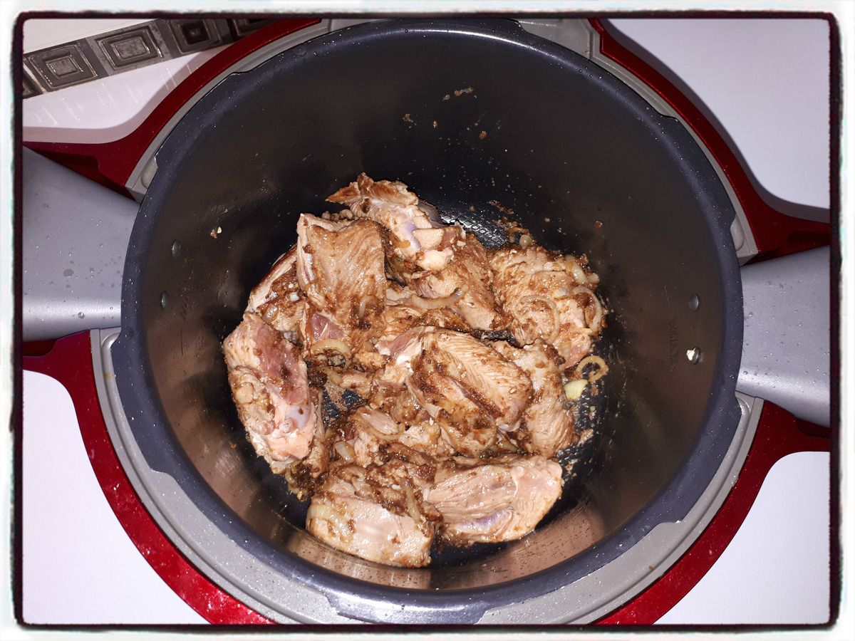 Sauté De Dinde Fond De Veau Cookeo Sauté de dinde au fond de veau (cookéo) - Recettes faciles - Les gâteaux de  Stéph