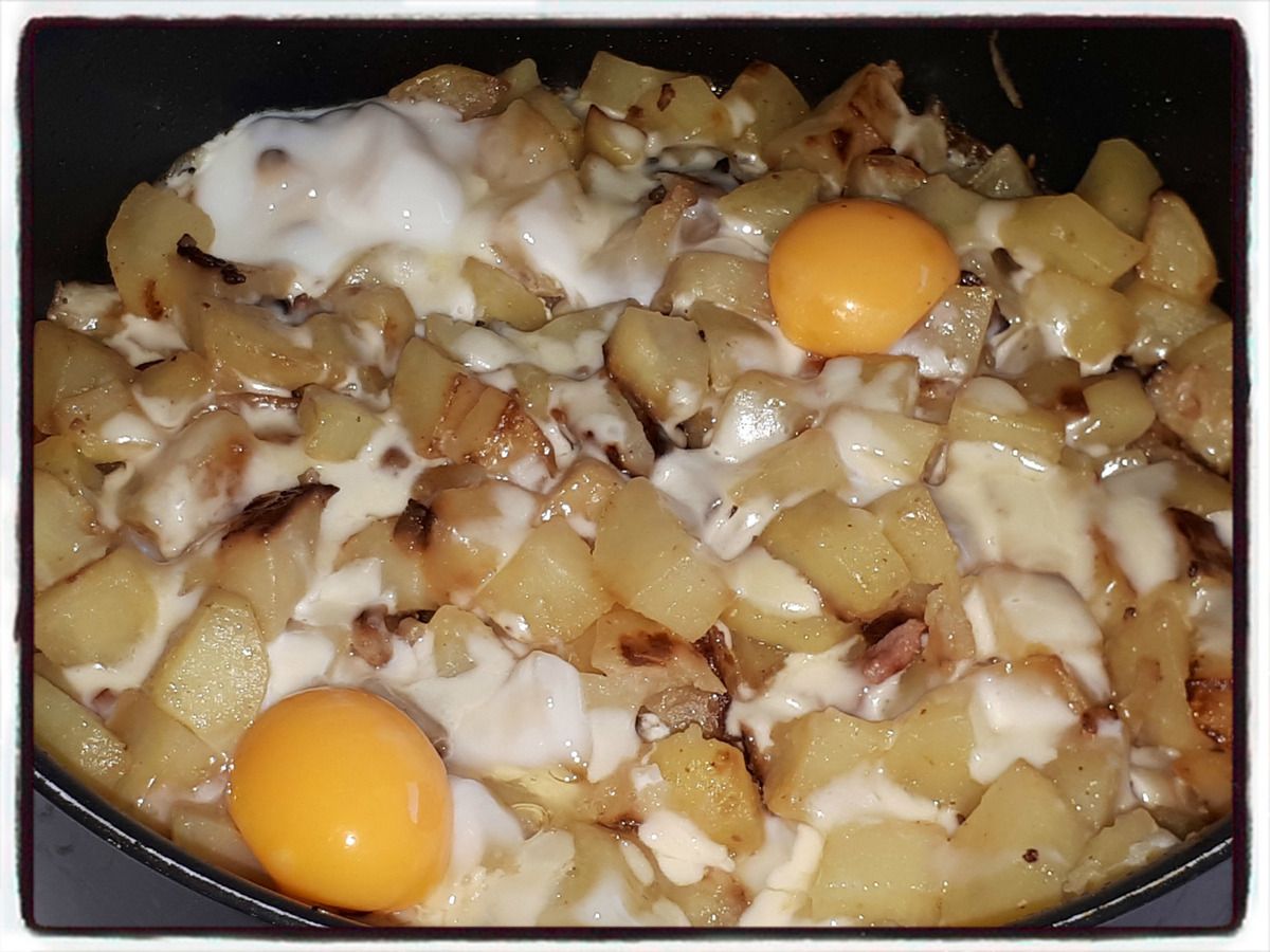 Poelee De Pommes De Terre Aux œufs Recettes Faciles Les Gateaux De Steph