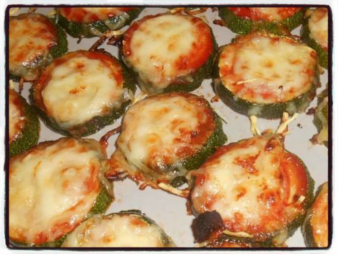 toasts courgette pizza