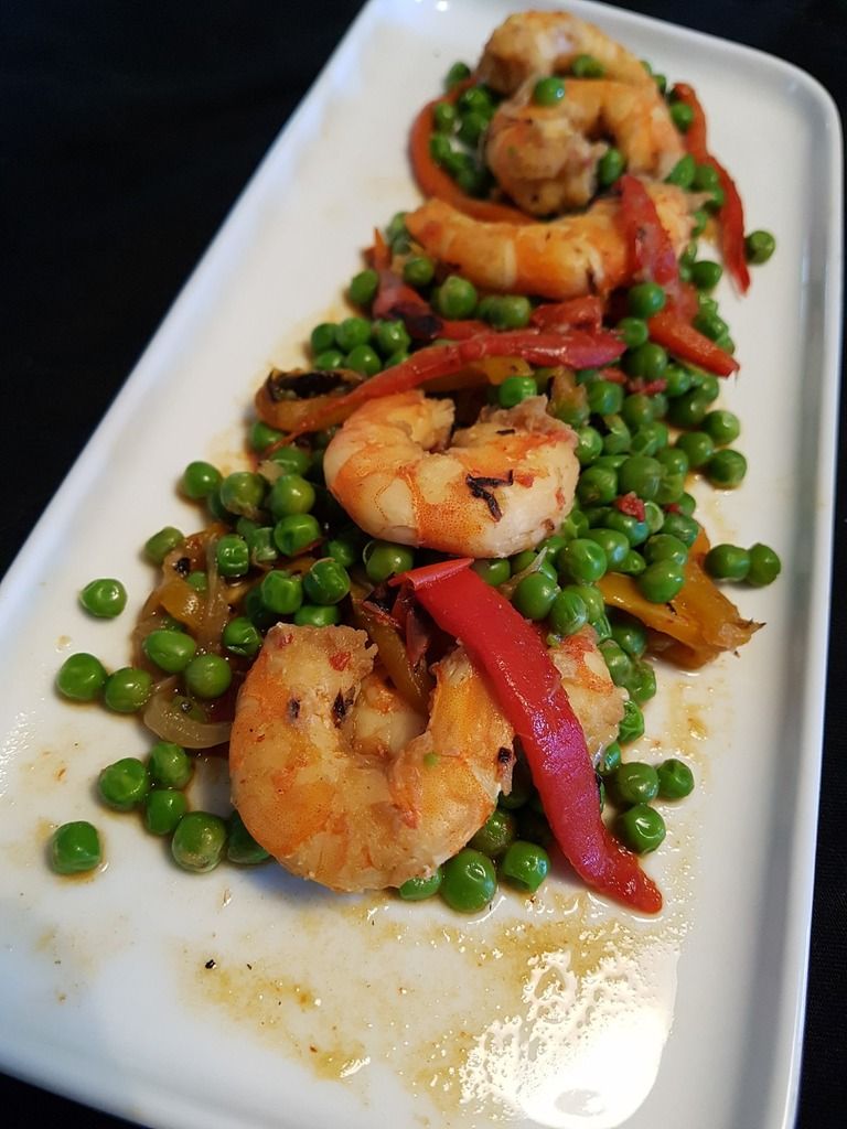 Poêlée de crevettes aux petits pois et poivrons Des Grumeaux Dans Ma Cuisine