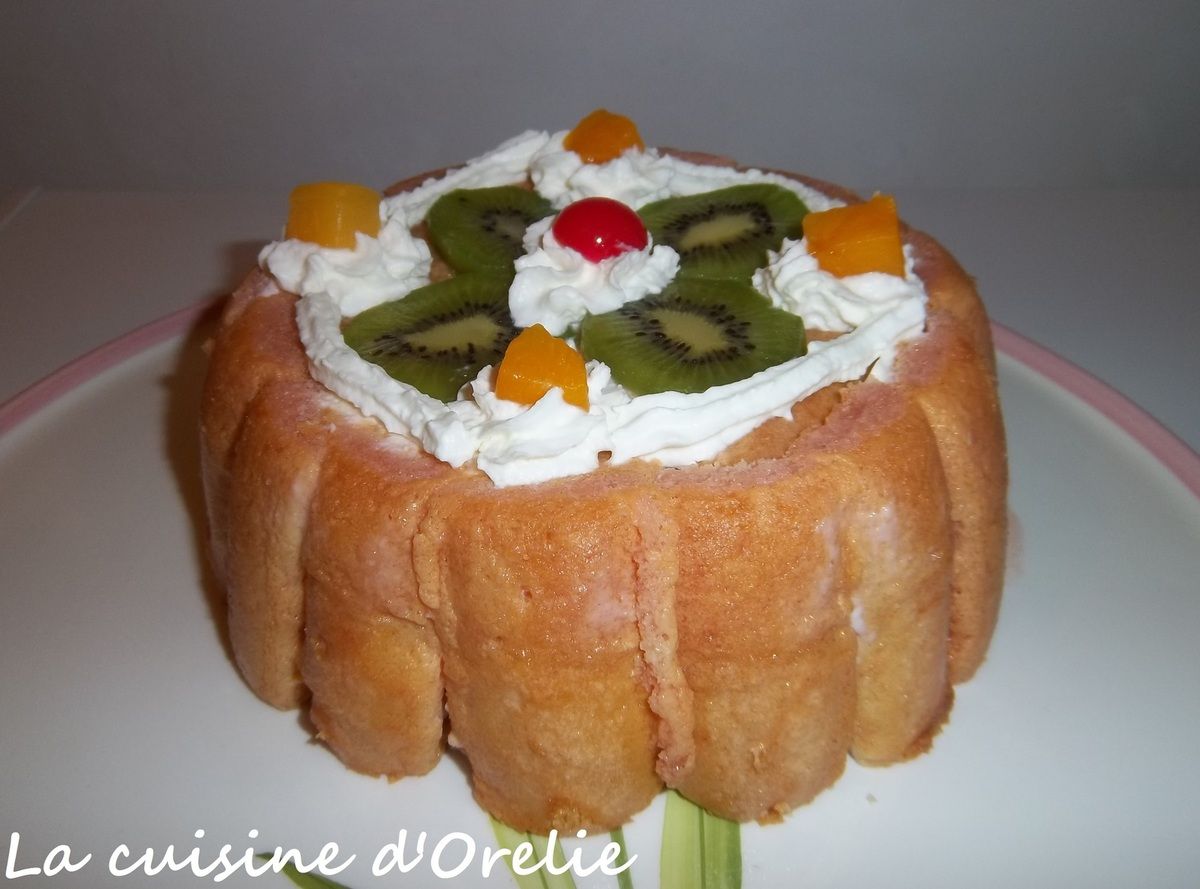 Charlotte Aux Fruits Fromage Blanc Tupperware lacuisinedorelie.over-blog.com