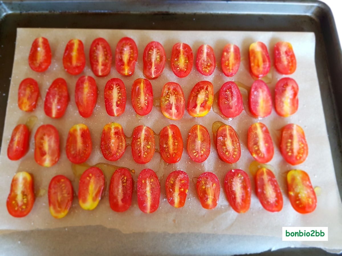 Tomates cerises confites au four 