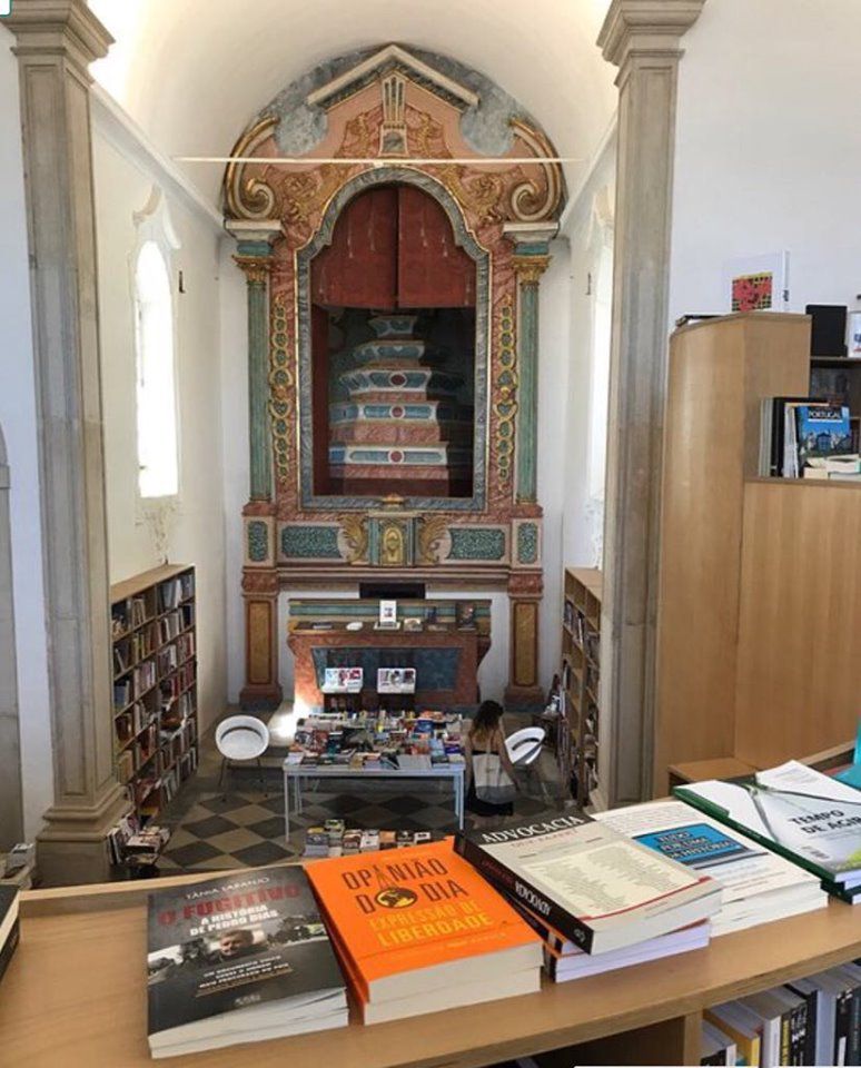 OBIDOS : INSOLITES BIBLIOTHEQUES
